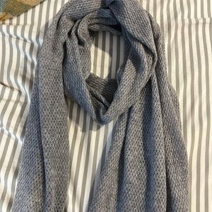 Banana Republic long scarf